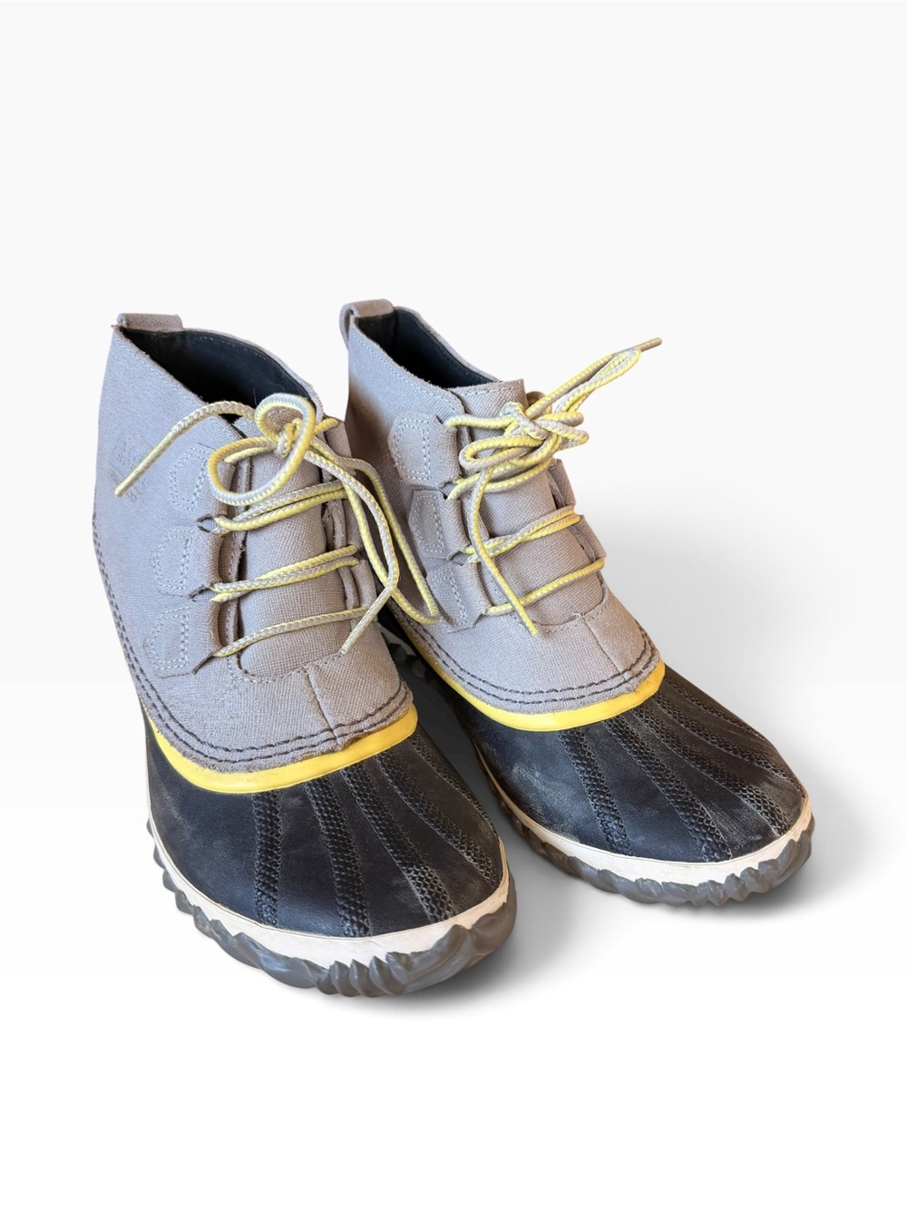 SOREL Out 'N About Waterproof Rain Boots Gray Yellow Size 8 Excellent Cond